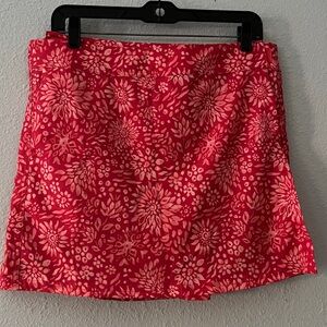 RIP Skirt Pink Floral A-Line Skirt
Velcro waist and deep side pockets.
Sz M